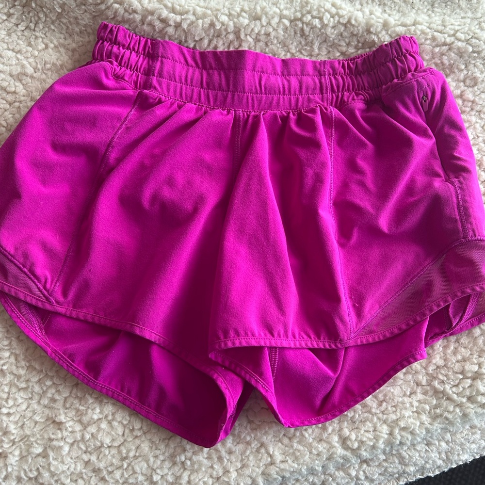 Lululemon Hotty hot shorts